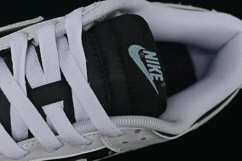 All Categories Nk SB Dunk Series Nk SB Dunk Low Low-top sneakers Nike SB Dunk Low White, black and gray color Low-top casual sneakers IB4620-141